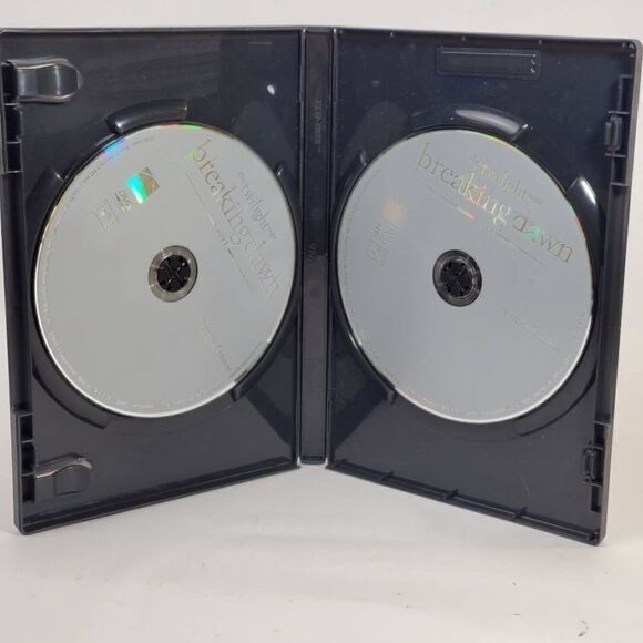 The Twilight Saga: Breaking Dawn part 1 (2011 Film) 2 Disc SE [DVD] - Picture 2 of 3